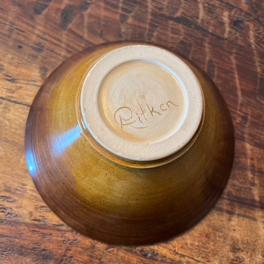 Handcrafted Ritten Pottery Bowl With Earthy Glaze - Picture 3 of 7